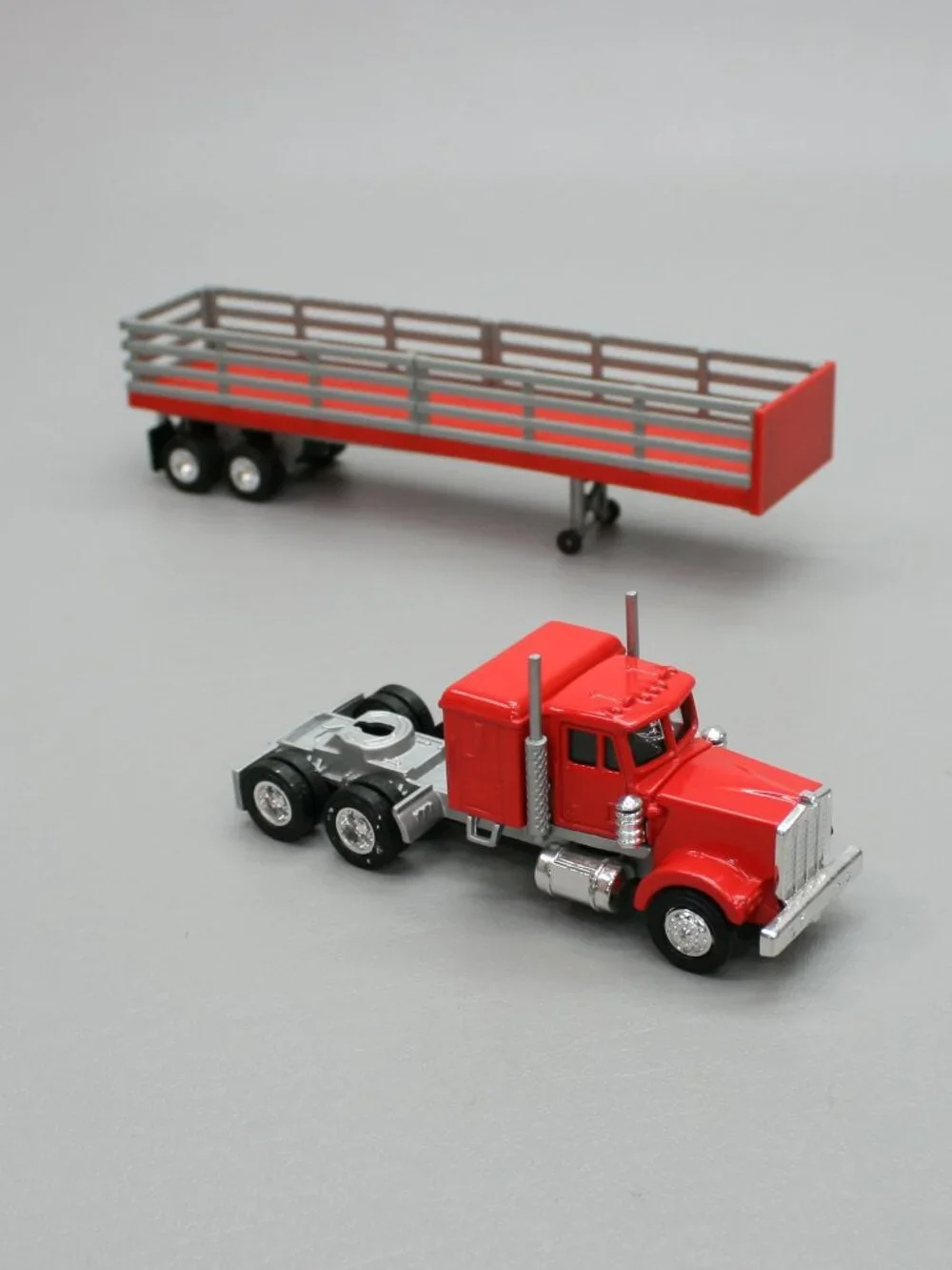 Lionel Trains O-Gauge Red Semi Tractor Trailer Truck Removeable Side Kit Flatbed